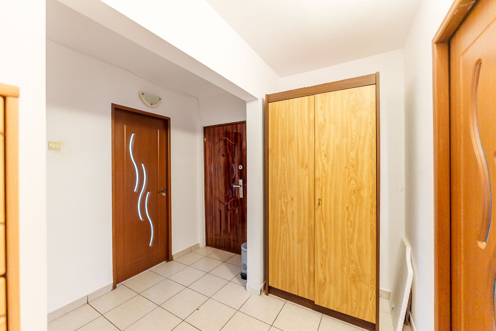 Apartament cu 3 camere de închiriat Vlaicu - Poză 5