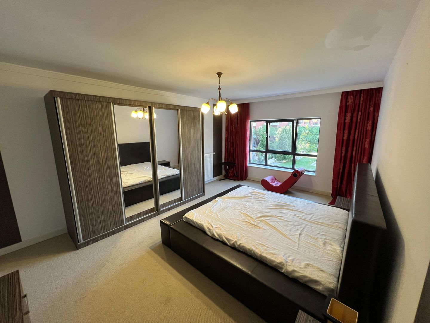 Apartament 3 camere de vanzare Emerald Residence Tei Barbu Vacarescu - Poză 1