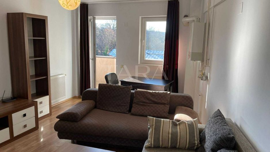 Apartament cu 2 camere, balcon generos, proximitatea Paltinia. - Poză 3