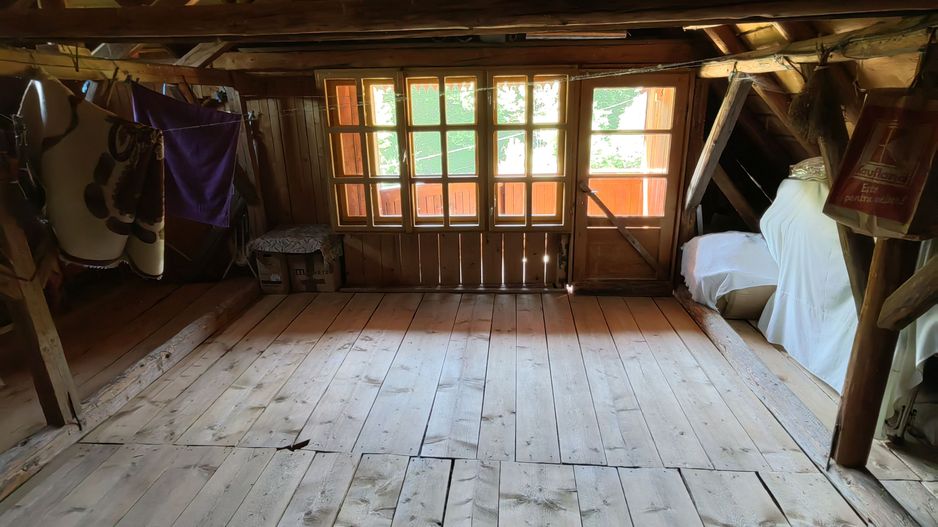 Casa/Vilă  aproape de pădure Vâlcele + 1235 m² teren 160.000 EURO - Poză 14