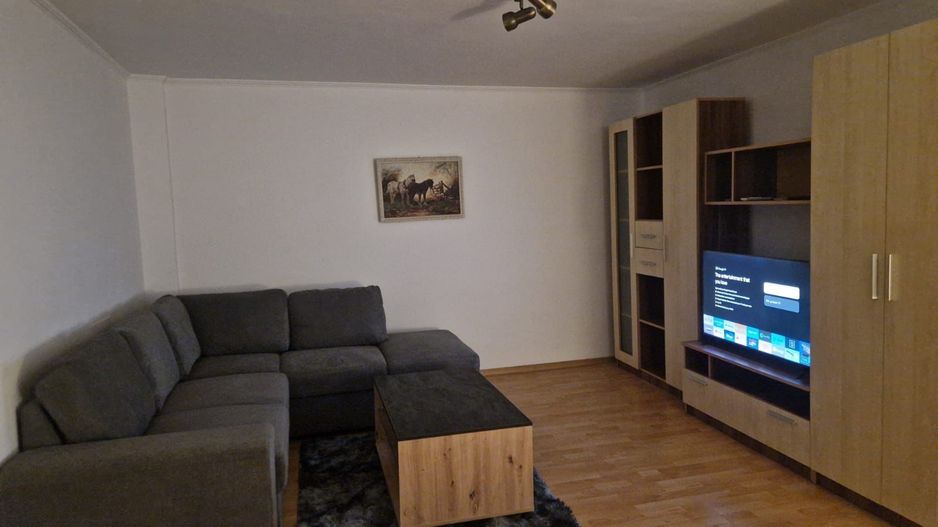 Apartament 1 Mai (Metrou) / Ion Mihalache - Poză 1