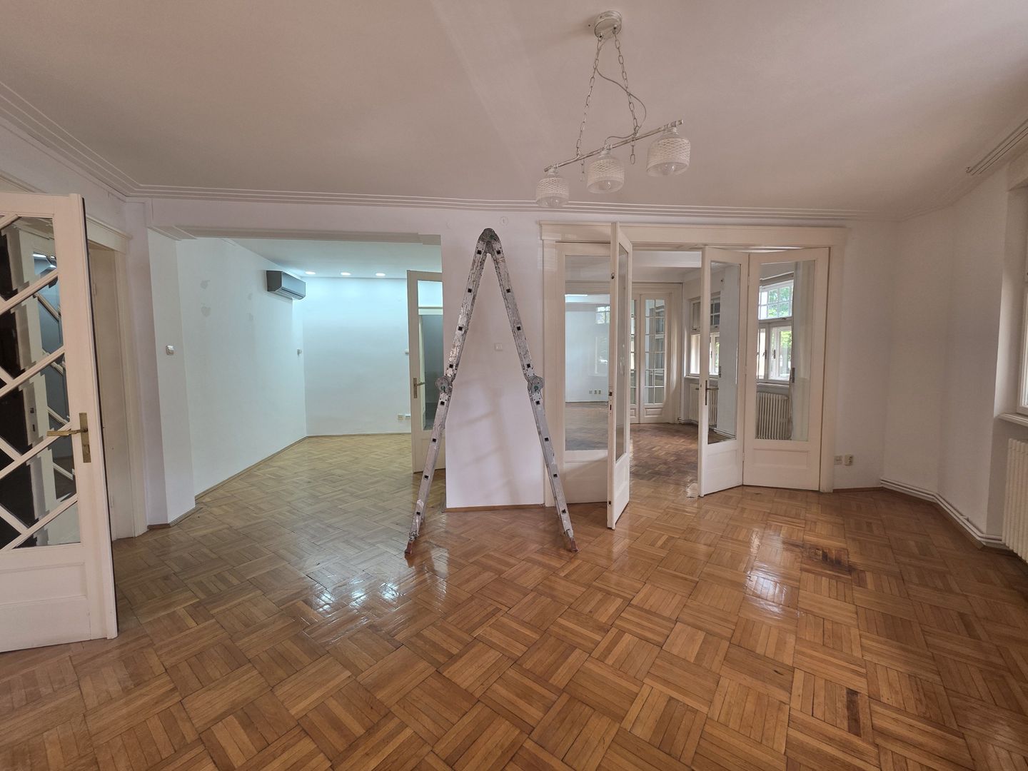 Apartament 4 camere de inchirat Armenasca Romana - Poză 4