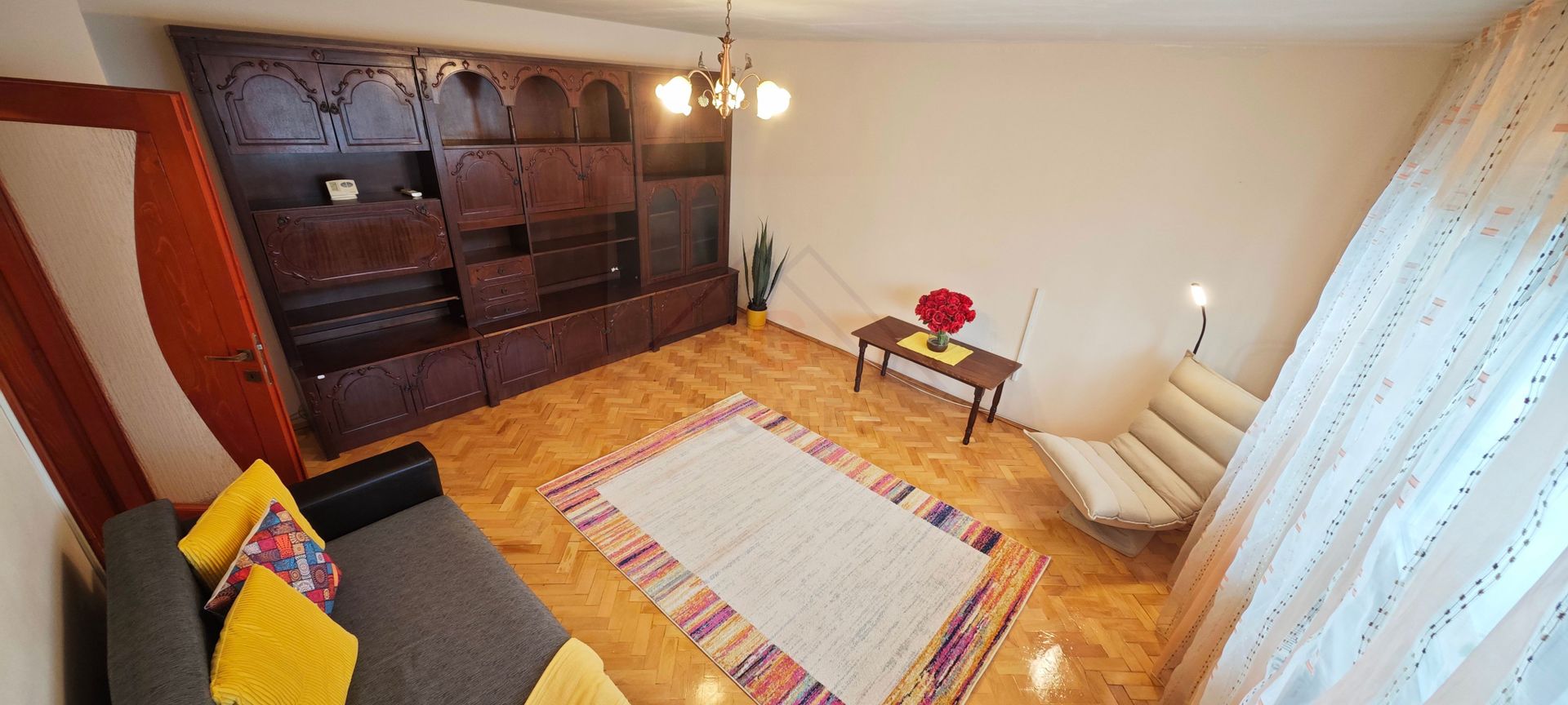 Apartament mare, decomandat, bucatarie separata. PET FRIENDLY. - Poză 38