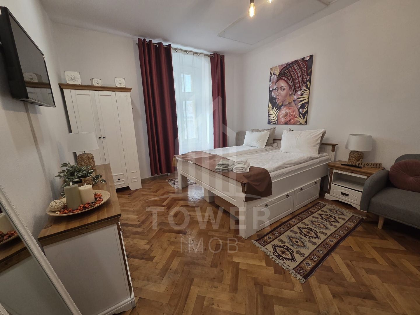 Garsonieră exclusivistă în Piața Mare cu vedere directă la Bradul de Crăciun - Poză 1