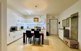 Apartament de lux cu panoramă spectaculoasă Fructus Plaza – investitie - Poză 10
