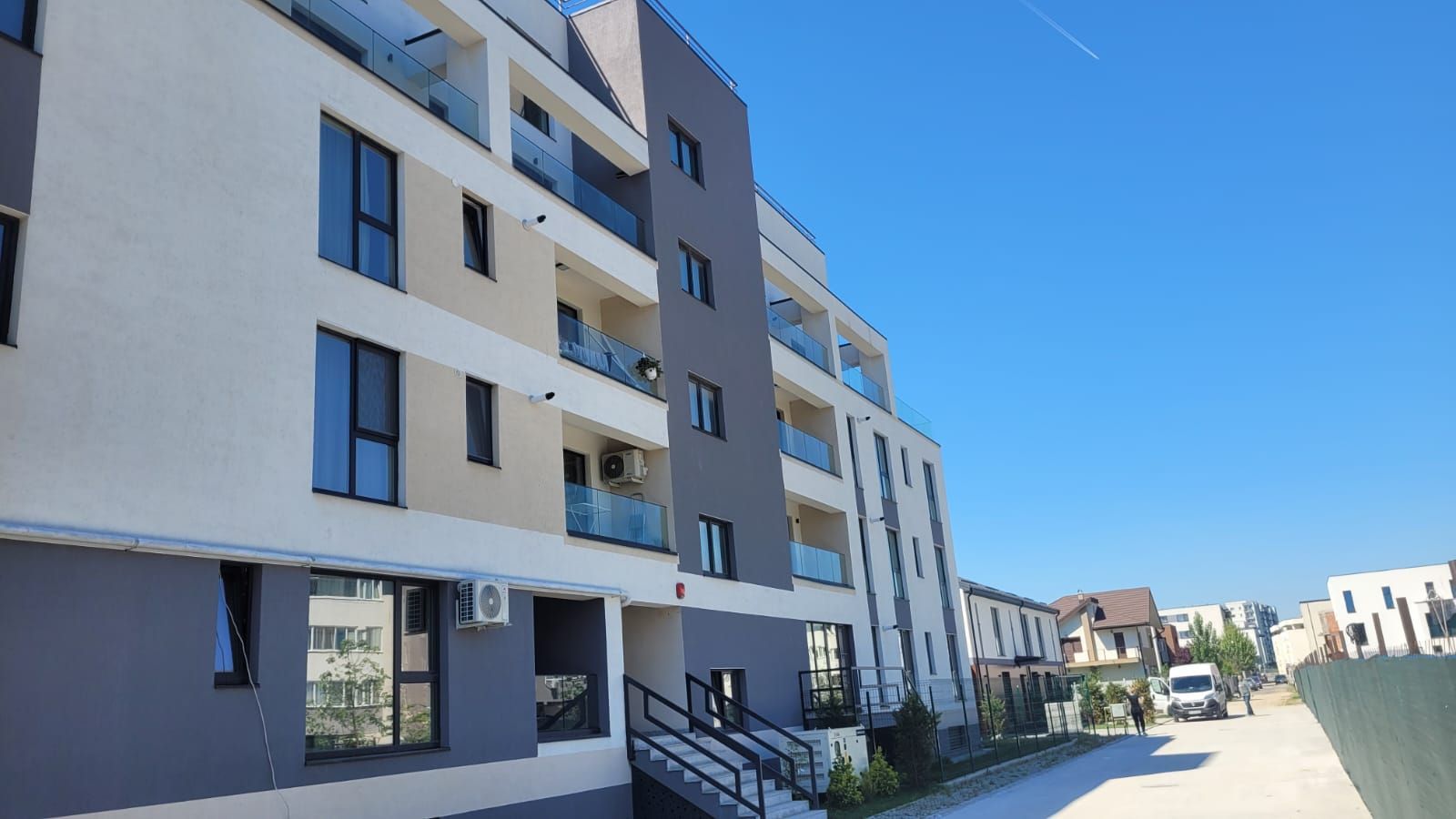 DUPLEX 5CAM. BLOC FINALIZAT P+4 / IZOLATIE CU VATA BAZALTICA! - Poză 2