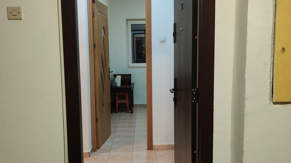 Garsonieră Baba Novac, balcon, decomandată, etaj 5, Pet friendly - Poză 2