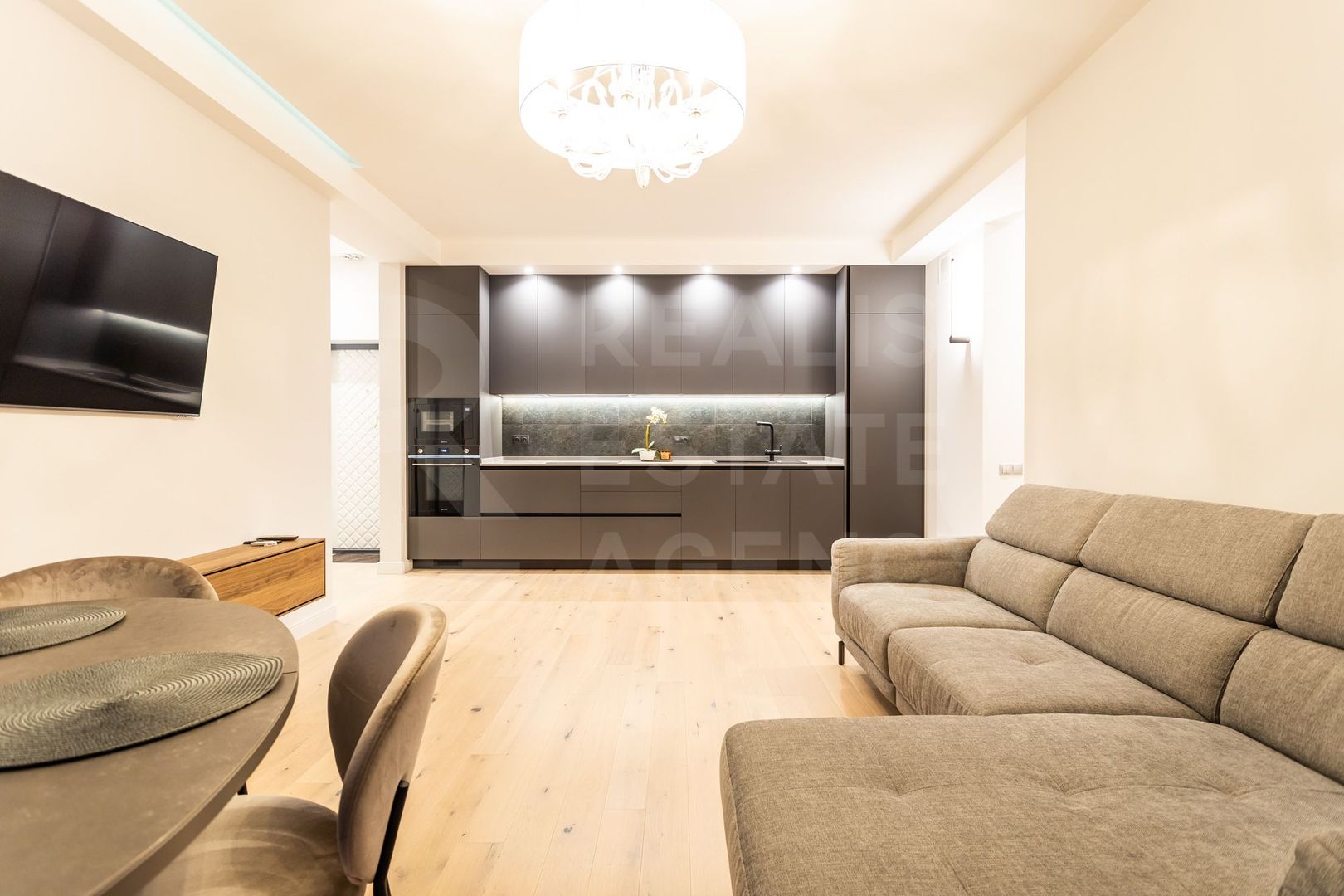 Vânzare, apartament, 2 camere + living, str. Ciuflea, Centru - Poză 5