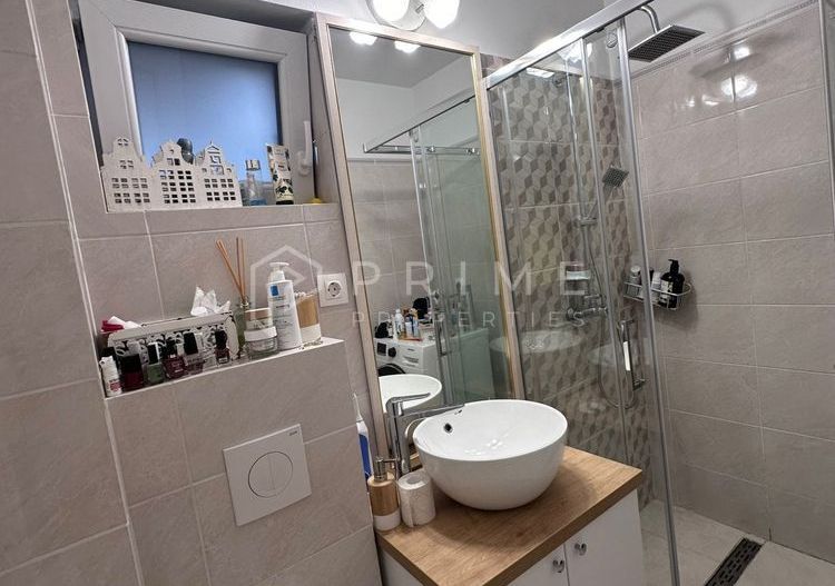 Casă modernă de închiriat 110mp, în Sângeorgiu de Mureș - Poză 7