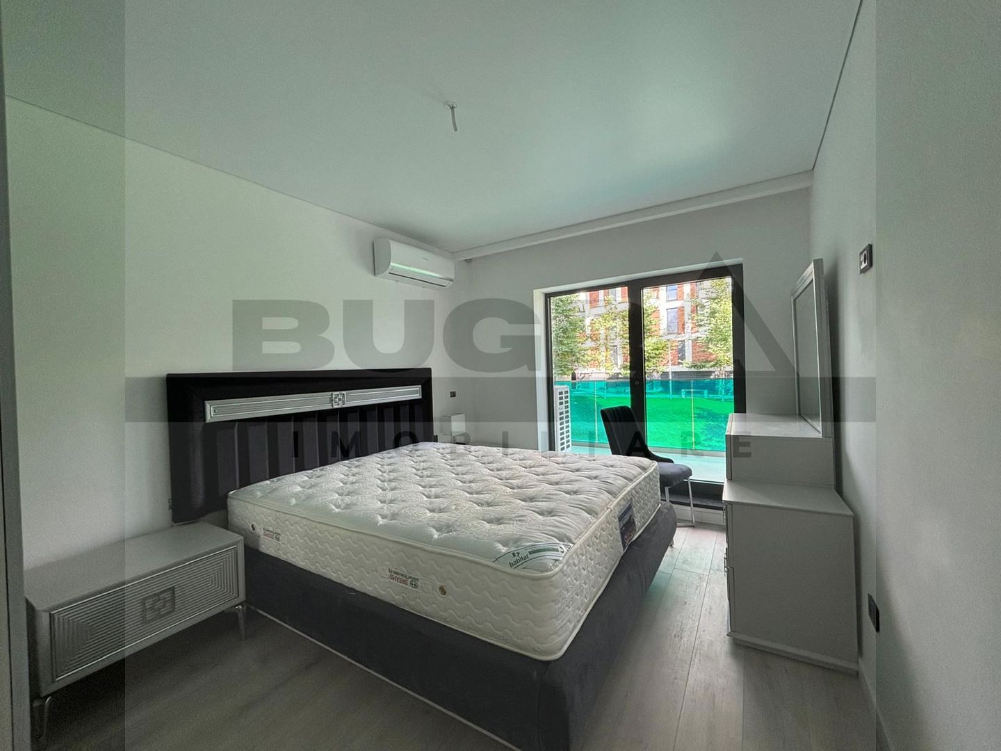 Apartament 4 camere modern, prima inchiriere, garaj, zona Golden Tulip - Poză 2