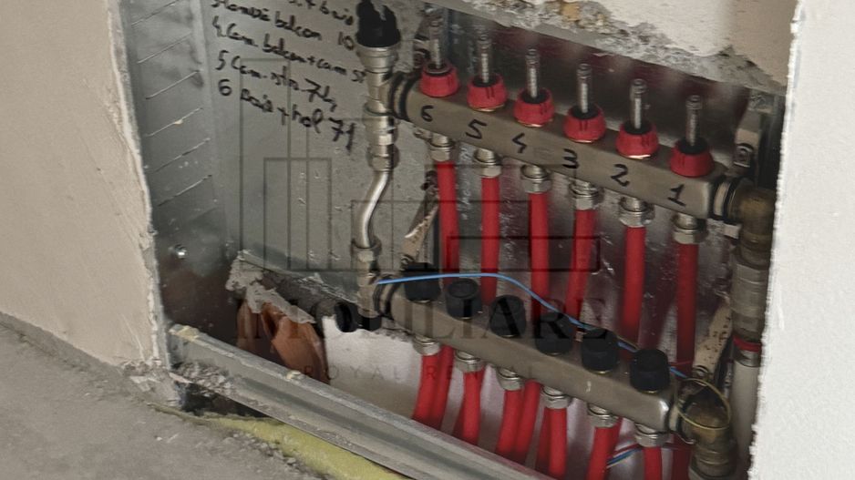 Eleganță și liniște - Casă Individuală cu Grădină Cluj - Luna de sus - Poză 13