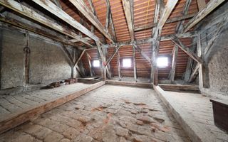 Locație rară în Brașov: ideal pentru regim hotelier sau business - Poză 24