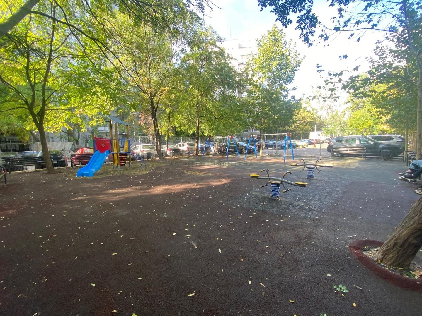 4 camere Lujerului Metrou - Poză 13