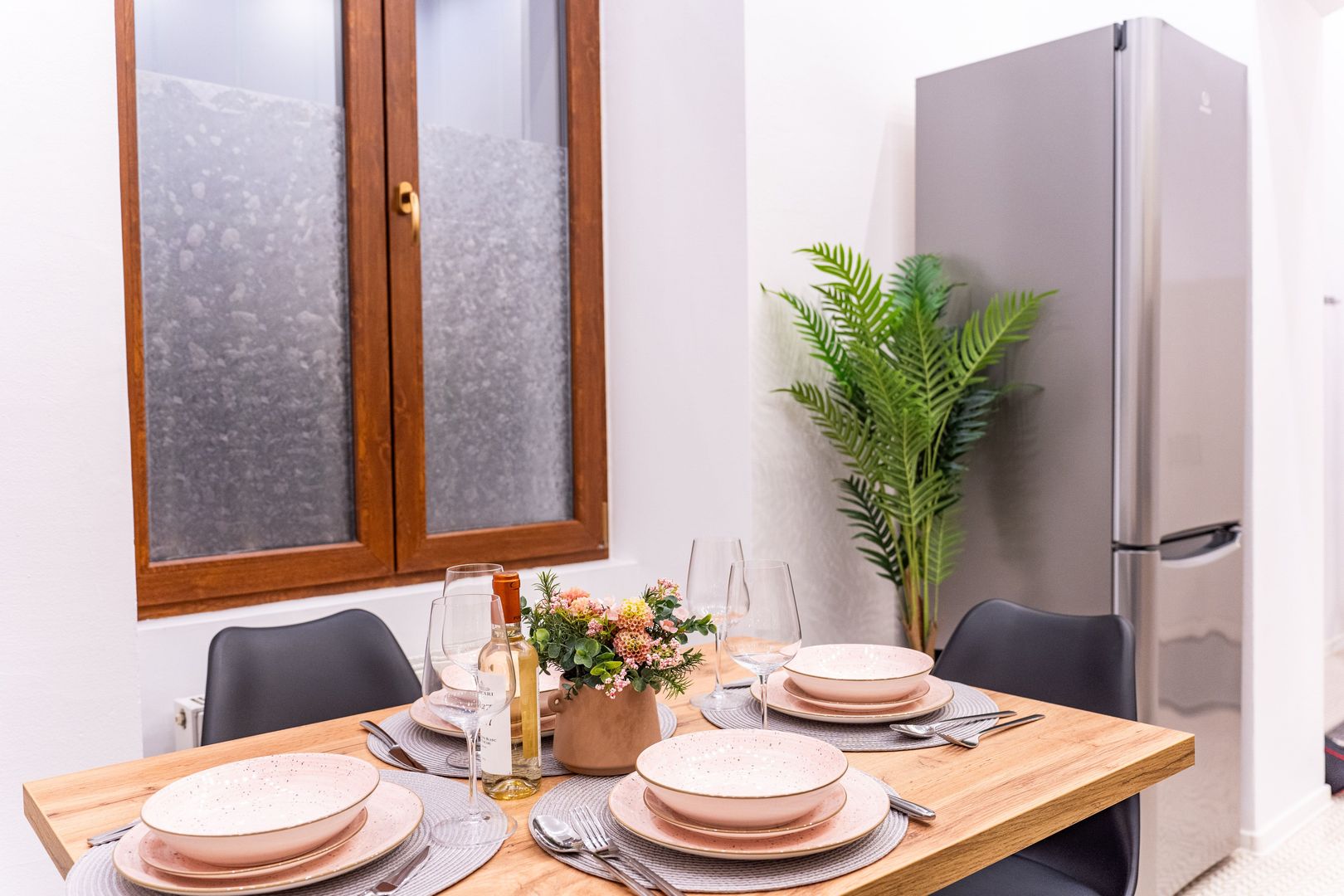 Apartament renovat in cladire istorica - Poză 15