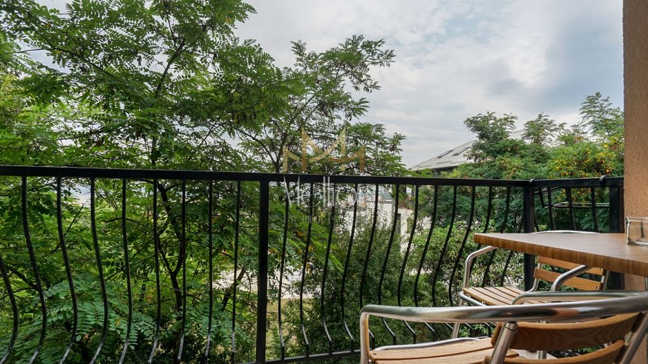 Ap spatios 4 camere, garaj, Andrei Muresanu, zona strazii Trifoiului - Poză 34