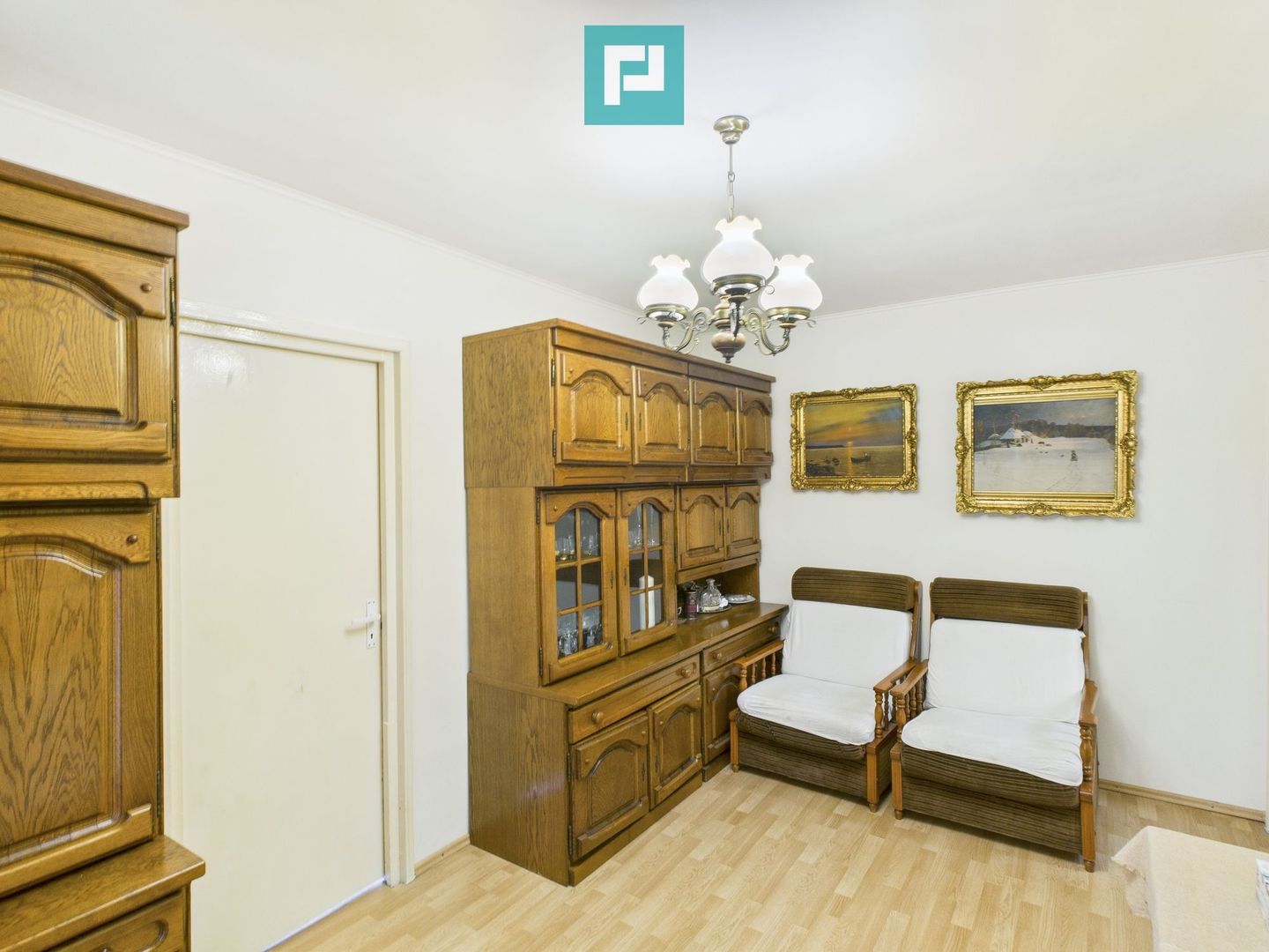 Apartament 3 camere etajul 1 zona Fortuna - Poză 1