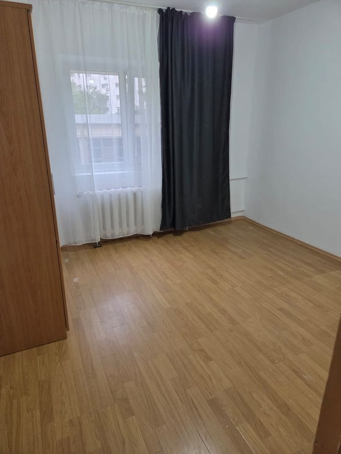 Apartament 4 camere 92mp, etaj 1, parcare inclusa, nemobilat, 2 băi, Mall Vitan - Poză 13