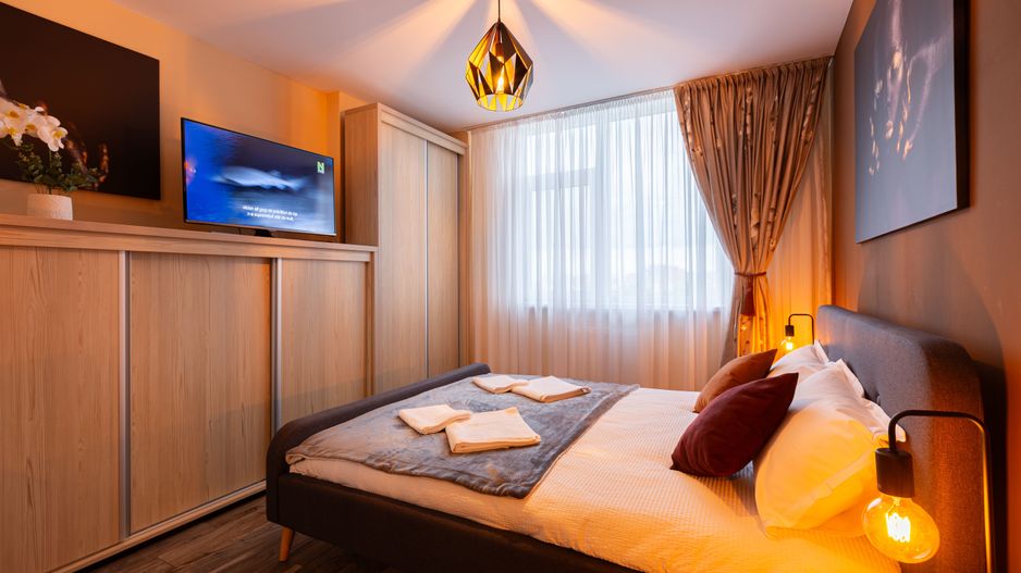OCAZIE: Apartament cu 2 camere, LUX, la cheie! - Poză 6