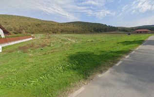 Teren intravilan, 2800 mp, la asfalt,cu utilitati, Hapria, com. Ciugud