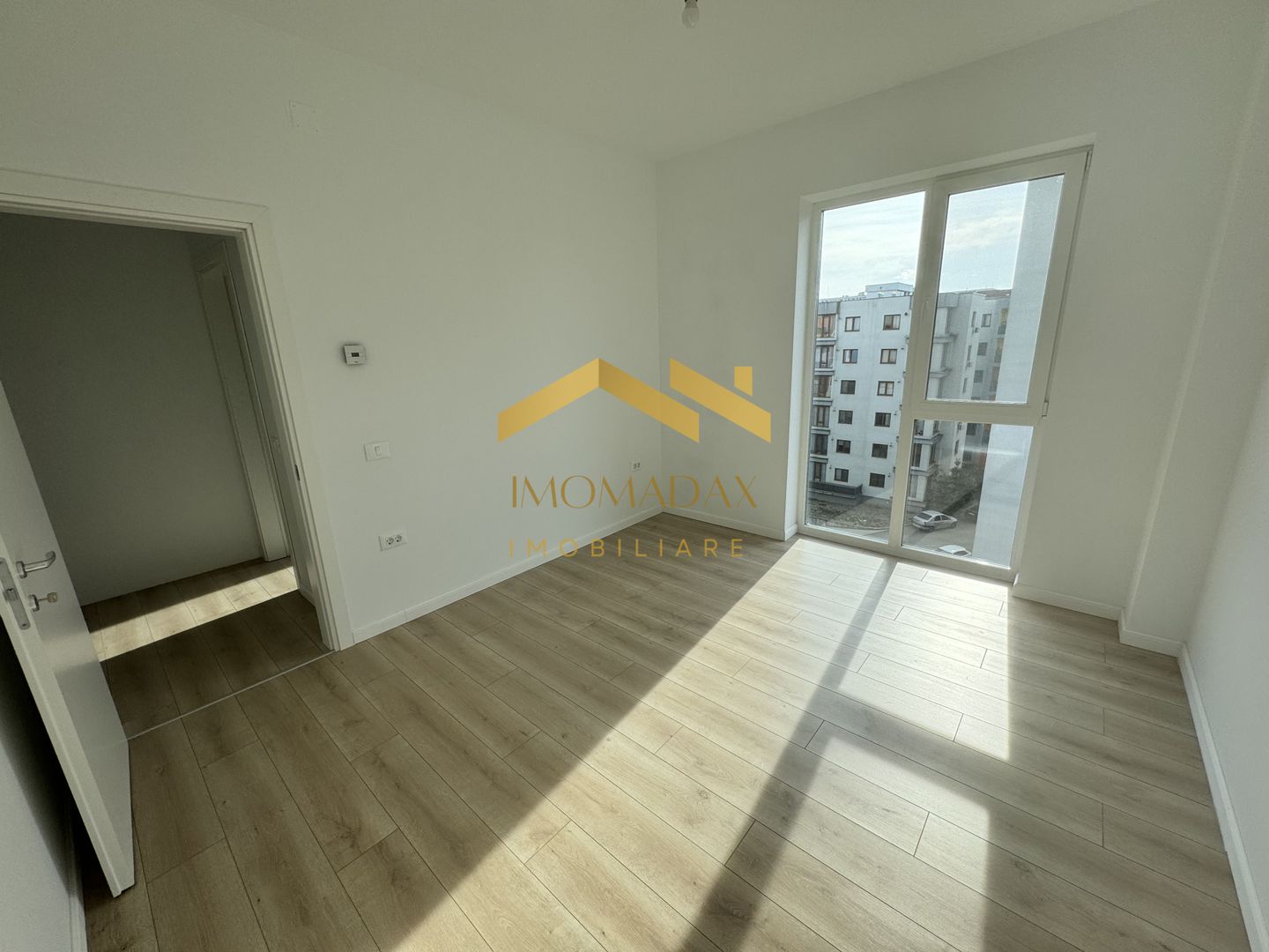 Aradului-3 camere-Terasa - Poză 4