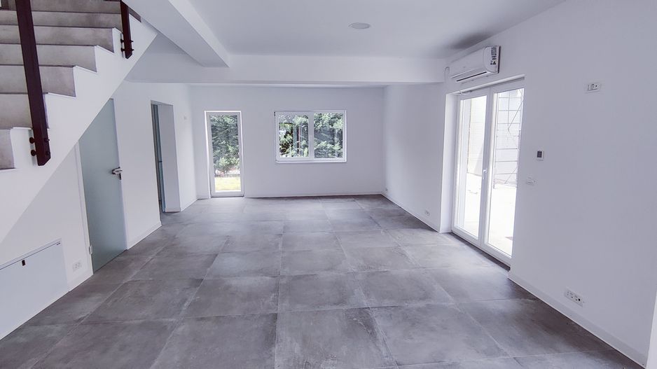 SPATIU BIROURI 180 MP , PRIMA INCHIRIERE , GIROC - Poză 2