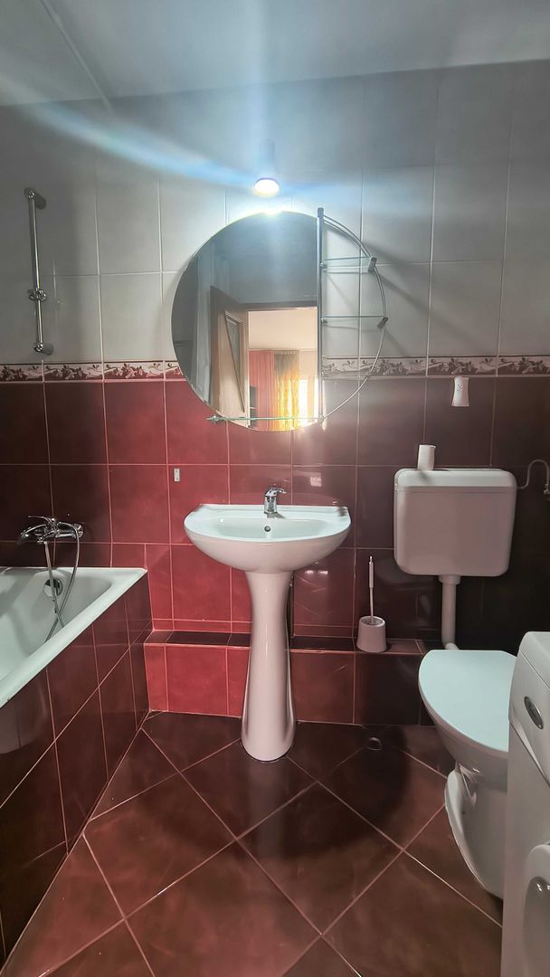 De inchiriat 60mp 2 camere apt modern in 1 Mai - Poză 6