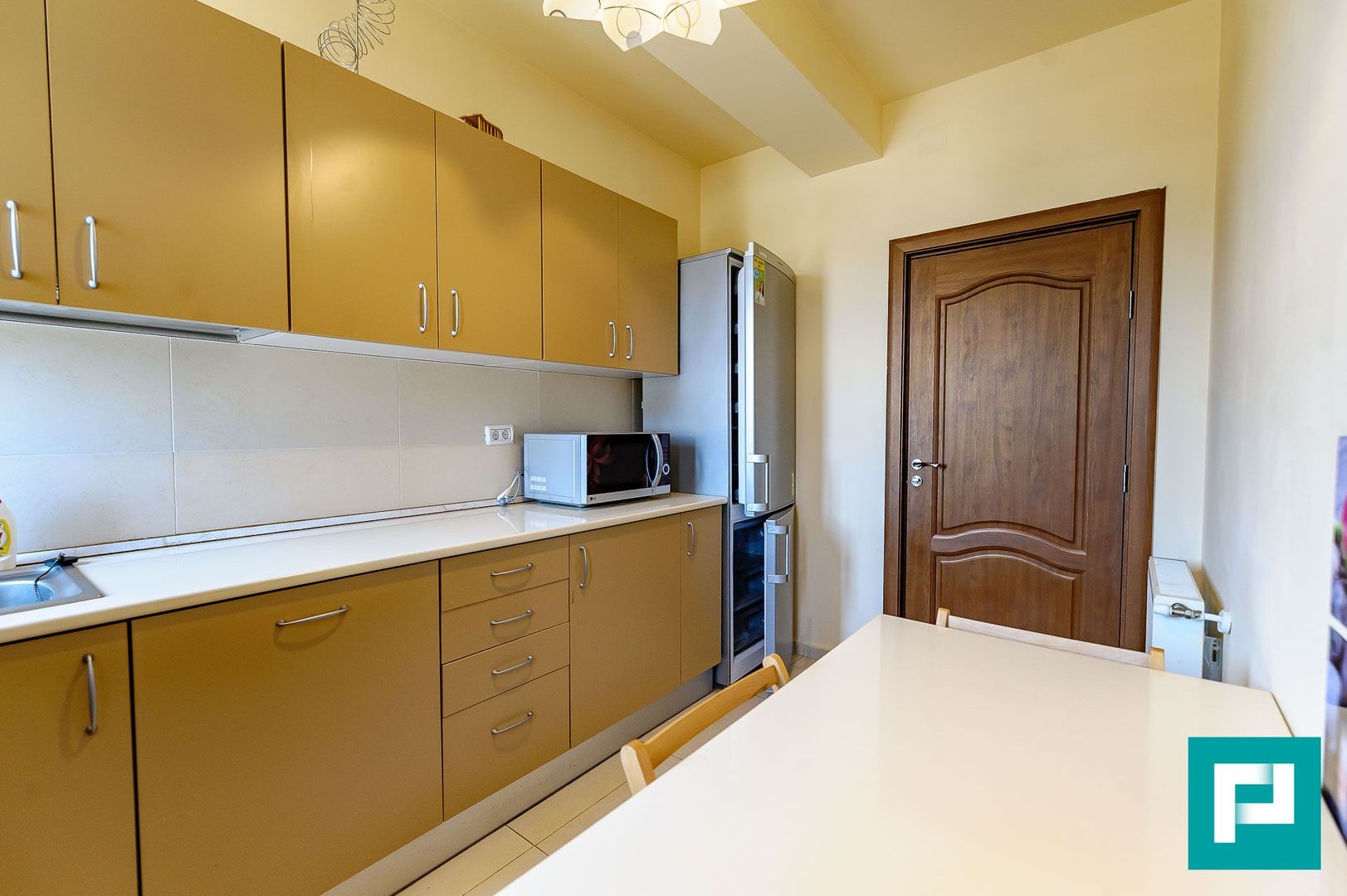 Stil Urban la Îndemână: Apartament cu 3 Camere - Poză 4