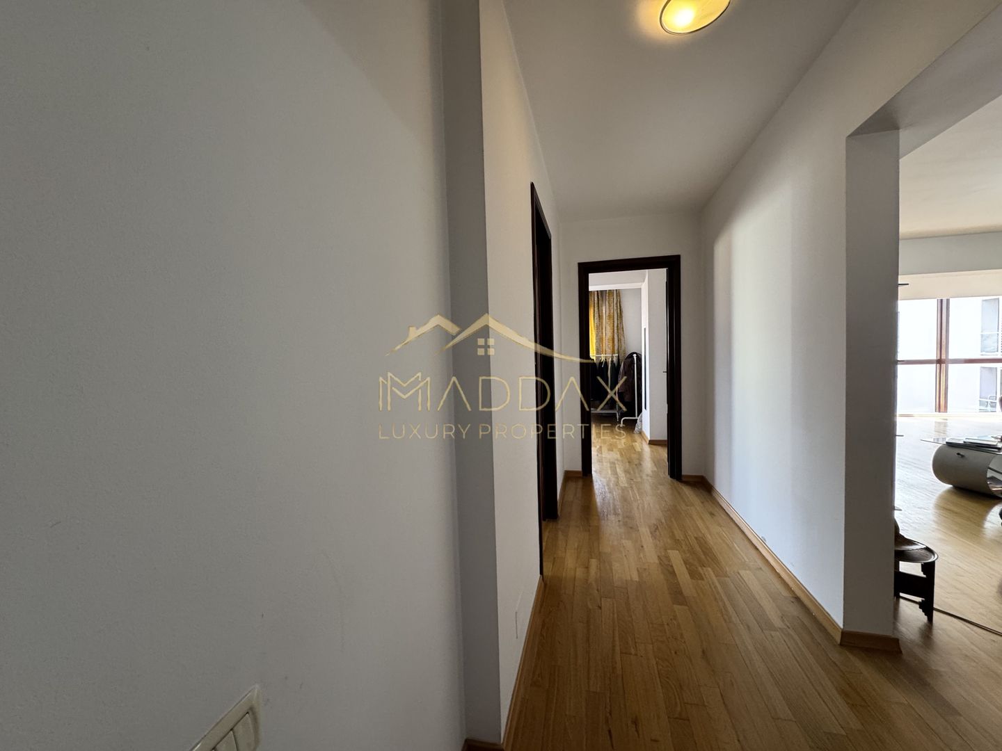 Apartament Elegant de Vânzare – 5 Camere/ 3 Băi, *Arcul de Triumf* - Poză 30