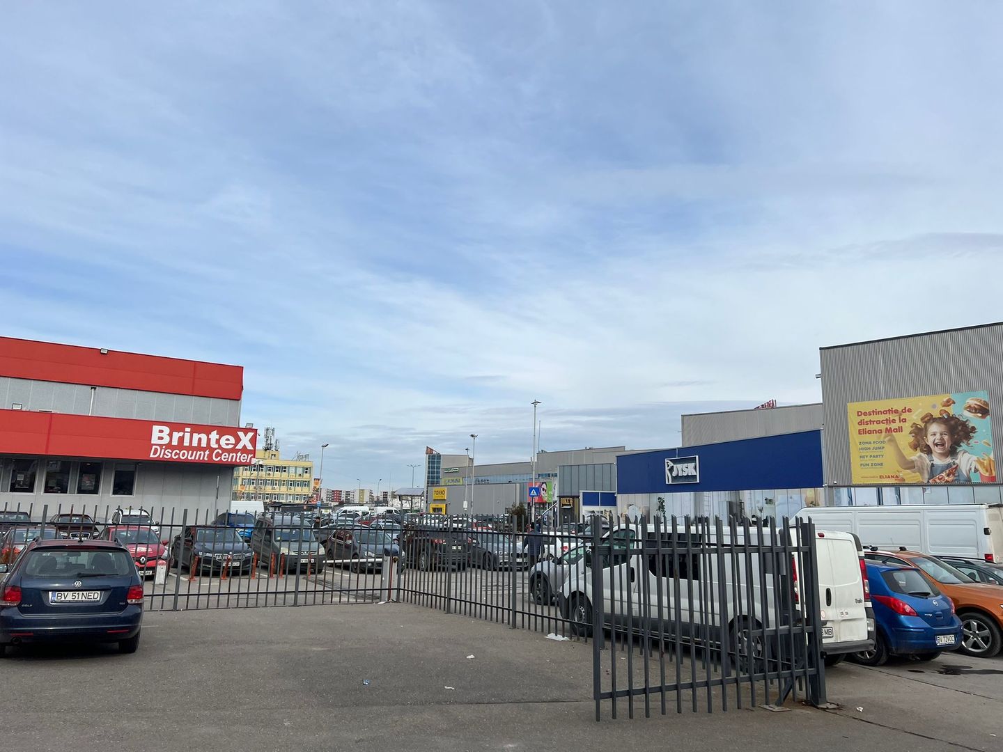 SPATIU BARTOLOMEU SHOWOORM - Poză 4