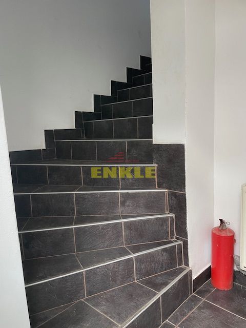 De vânzare: Hală industrială cu anexă birouri/apartament - Poză 5