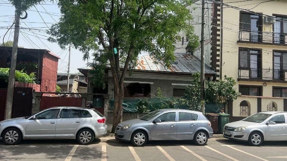 Proprietar vand casa sector 1 cu teren 340 mp - Poză 1