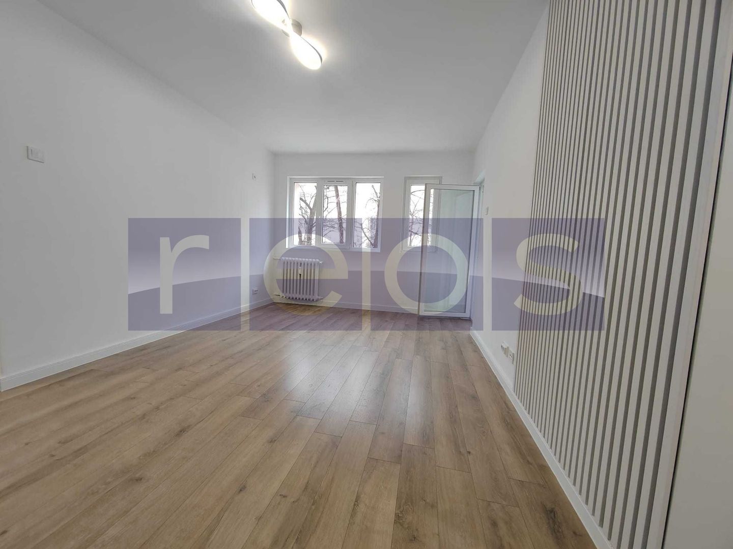 VANZARE APARTAMENT 2 CAMERE 50MP Campia Libertatii - Baba Novac - Titan - Poză 2
