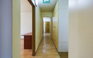 Apartament cu 3 camere în Zona 300 - Poză 6