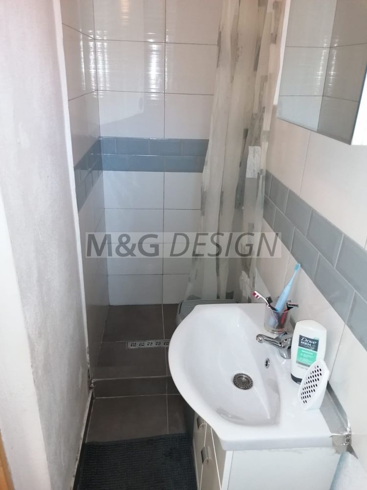 Apartament 1 camera Dambovita curte comuna - Poză 8