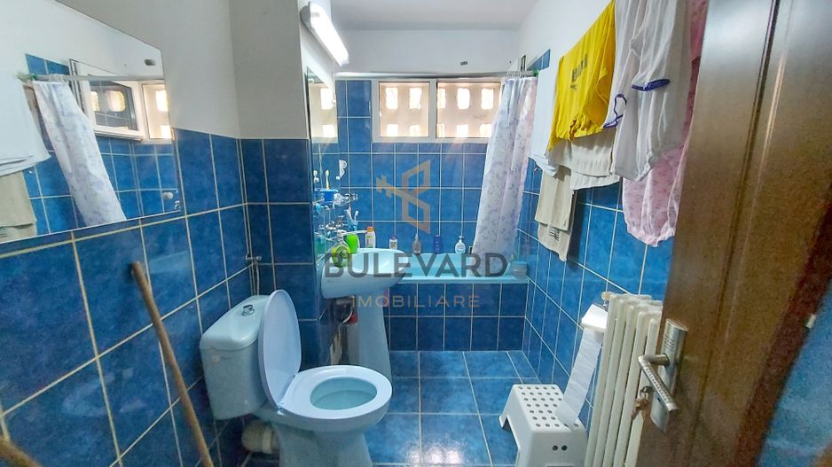 Apartament cu 3 camere decomandate, zona strazii Parang! - Poză 6