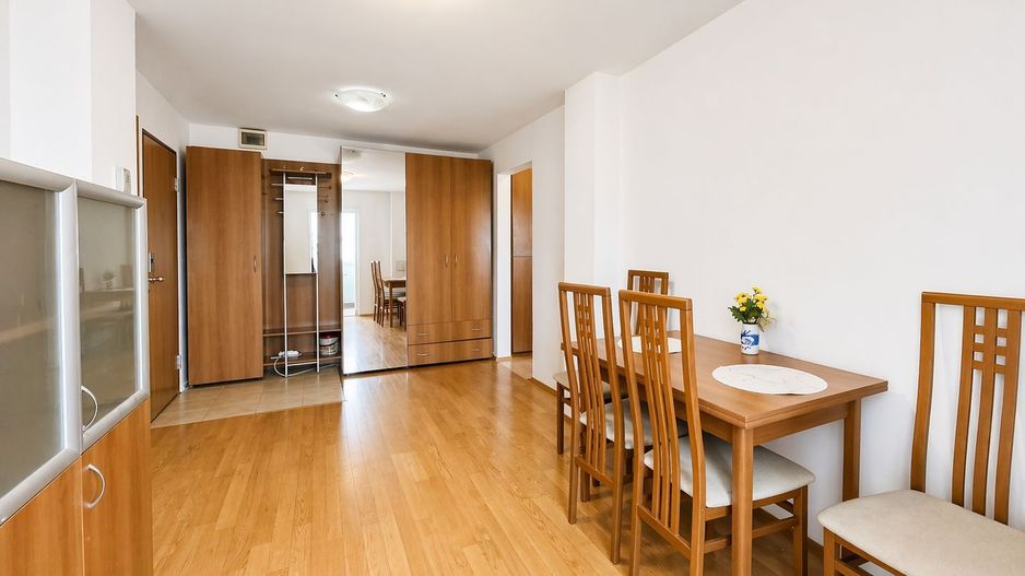 Apartament langa Facultate, 2 camere, Micalaca zona 300 - Poză 1