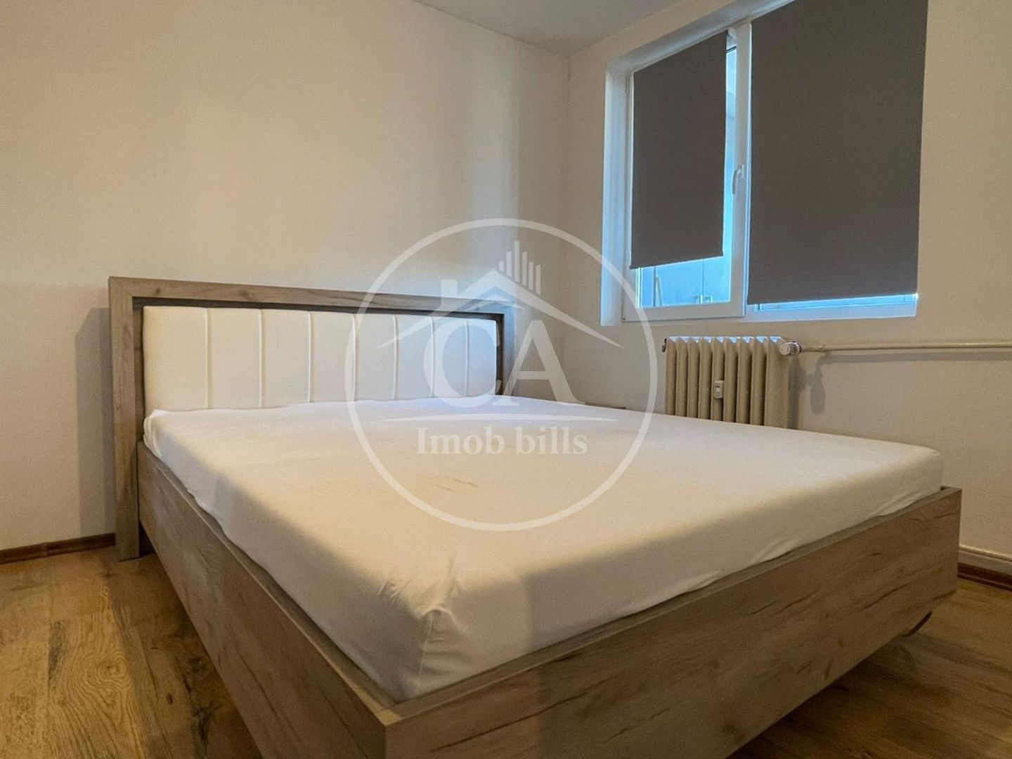 Apartament de vanzare cu 3 camere in zona Decbal, Oradea. - Poză 3
