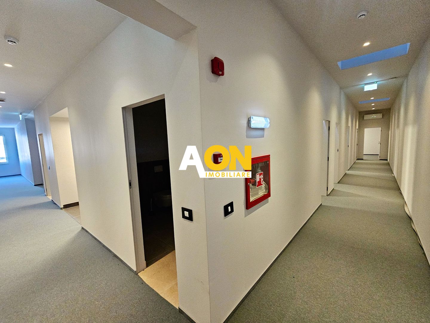 Clădire istorică ultracentrală, PUB + 13 birouri, S+P+M, renovată 2024 - Poză 19