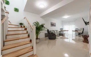 Casă Nouă Tip Duplex – 4 Camere - P+1 -  Budeasa! - Poză 19
