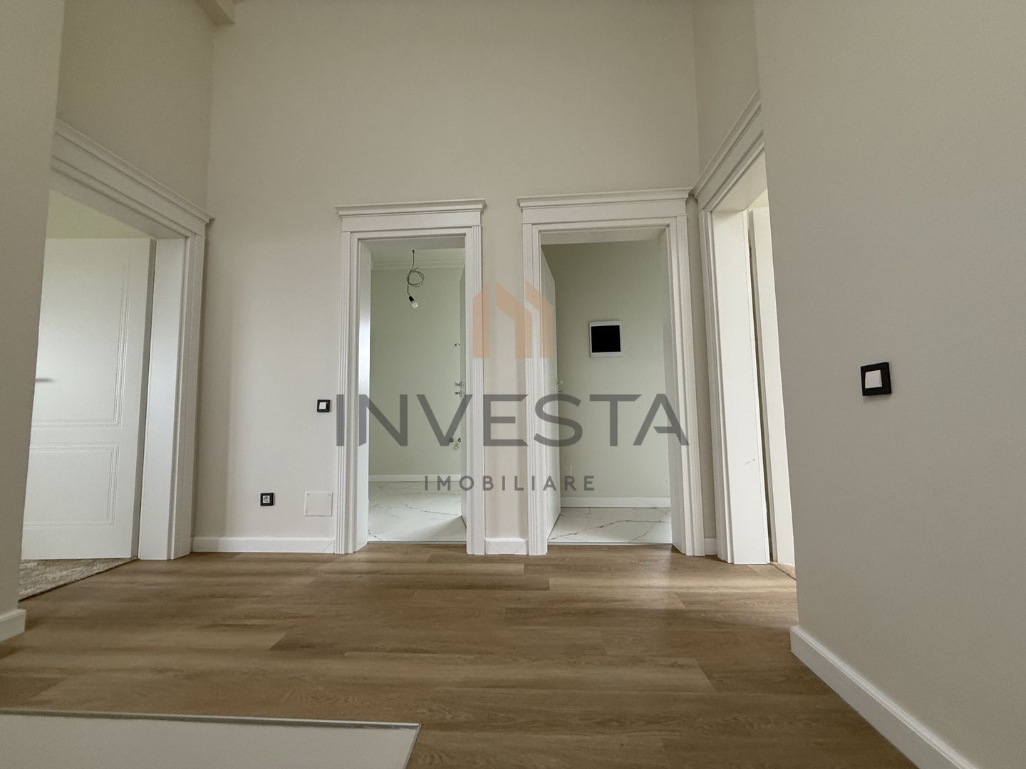 Casa finisata modern! Totul nou! - Poză 9