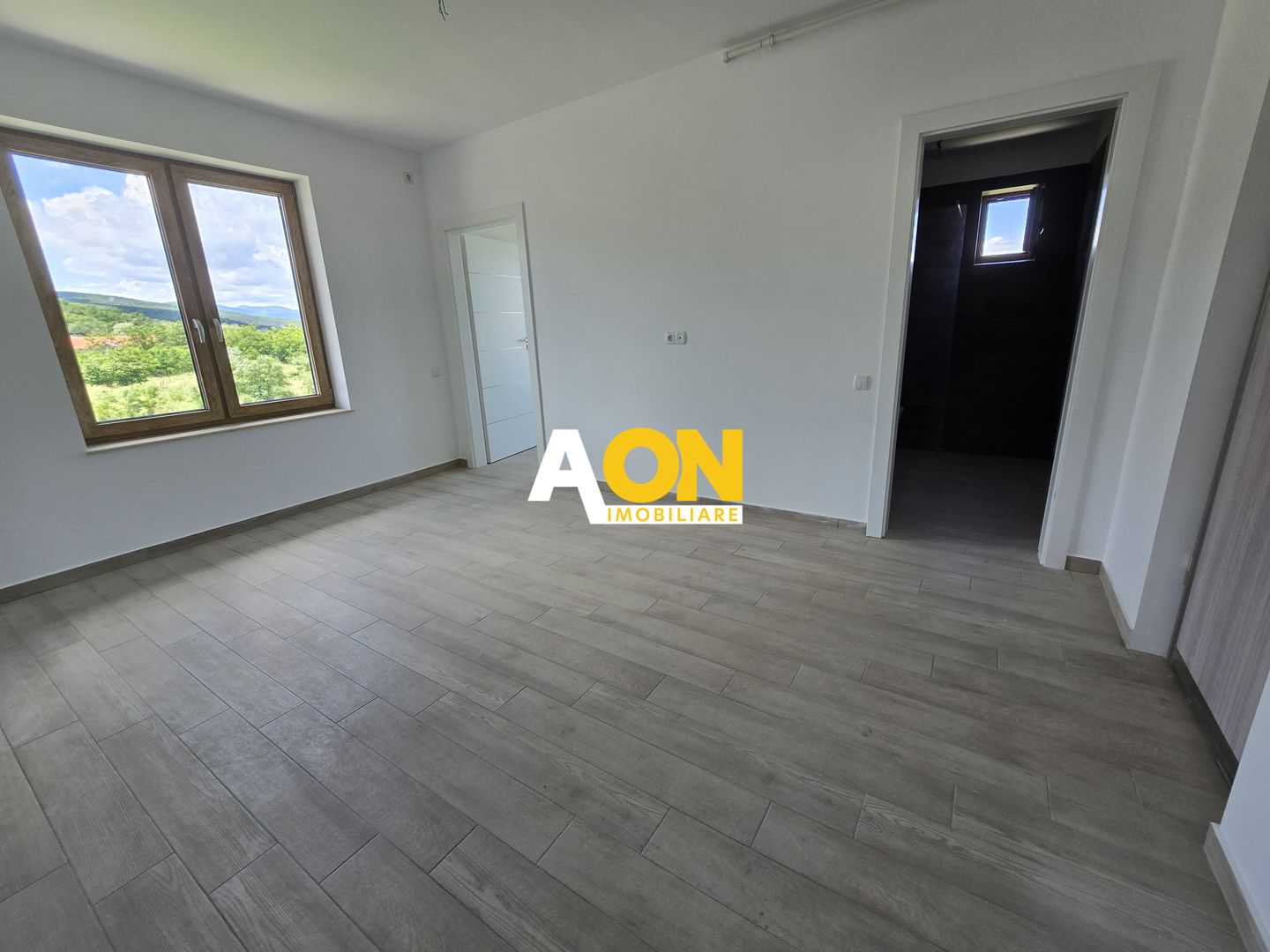 Apartament 3 Camere Bloc Nou, Zona Cetate - Poză 4