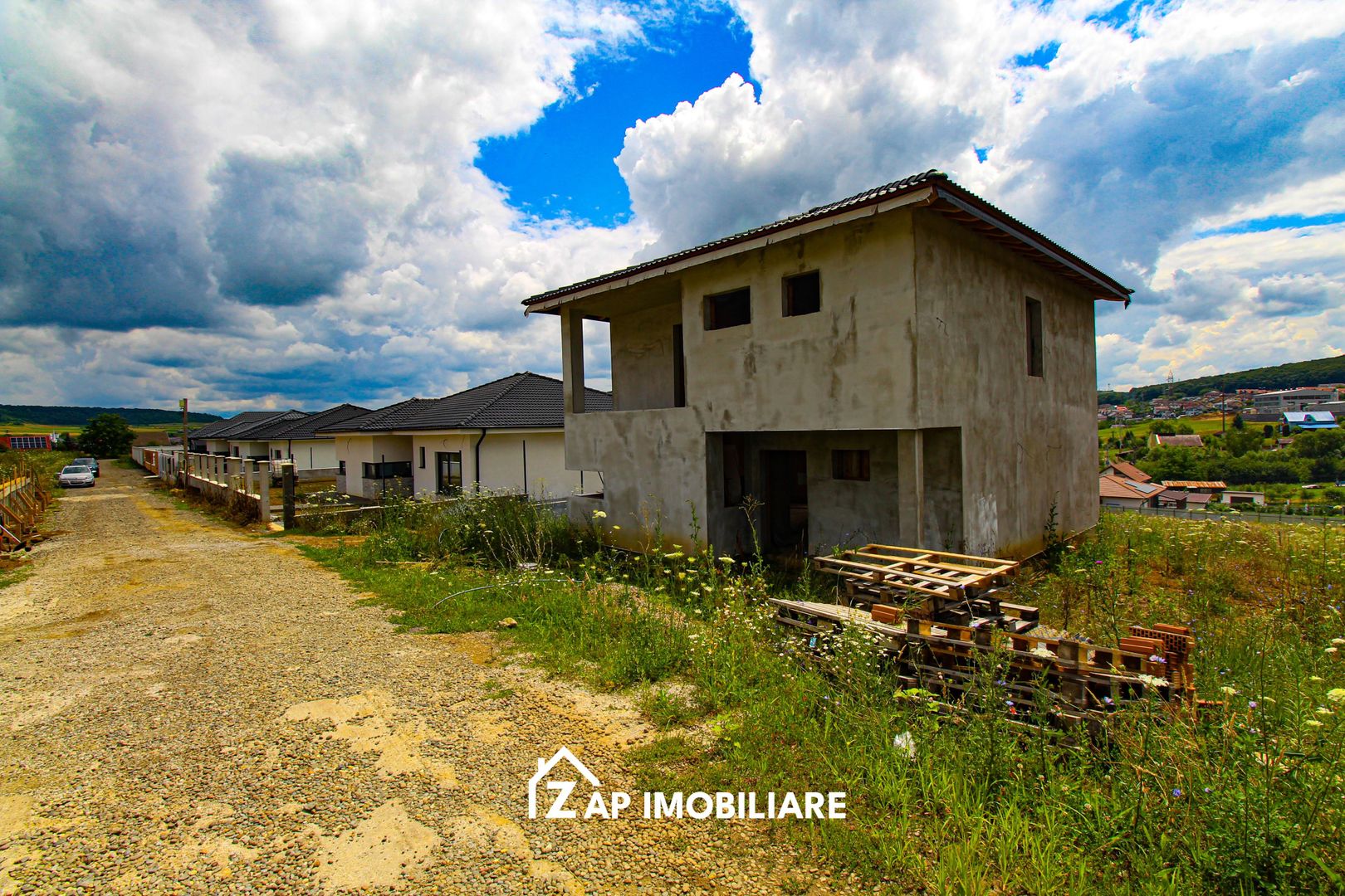 Corunca - Casă Individuală P+1 - 5 Camere (4 Dormitoare) - Teren 490 mp - Semifi - Poză 12
