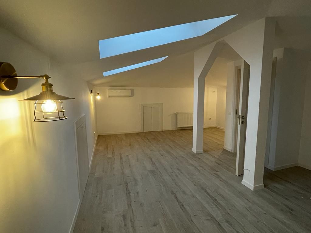 Vilă modernă 6 camere în Băneasa – Henri Coandă, curte proprie, dispon - Poză 8