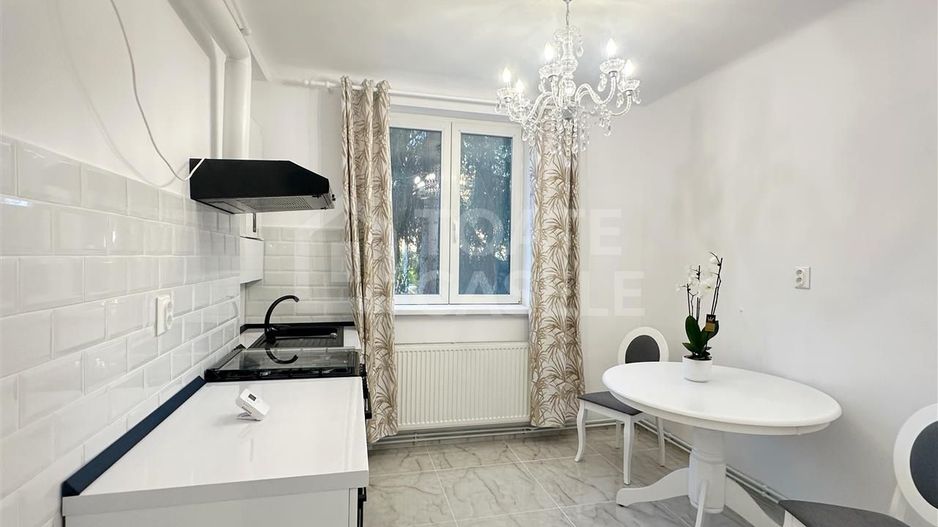 Apartament cu 2 camere, finisat modern, gradina, zona N. Titulescu - Poză 2