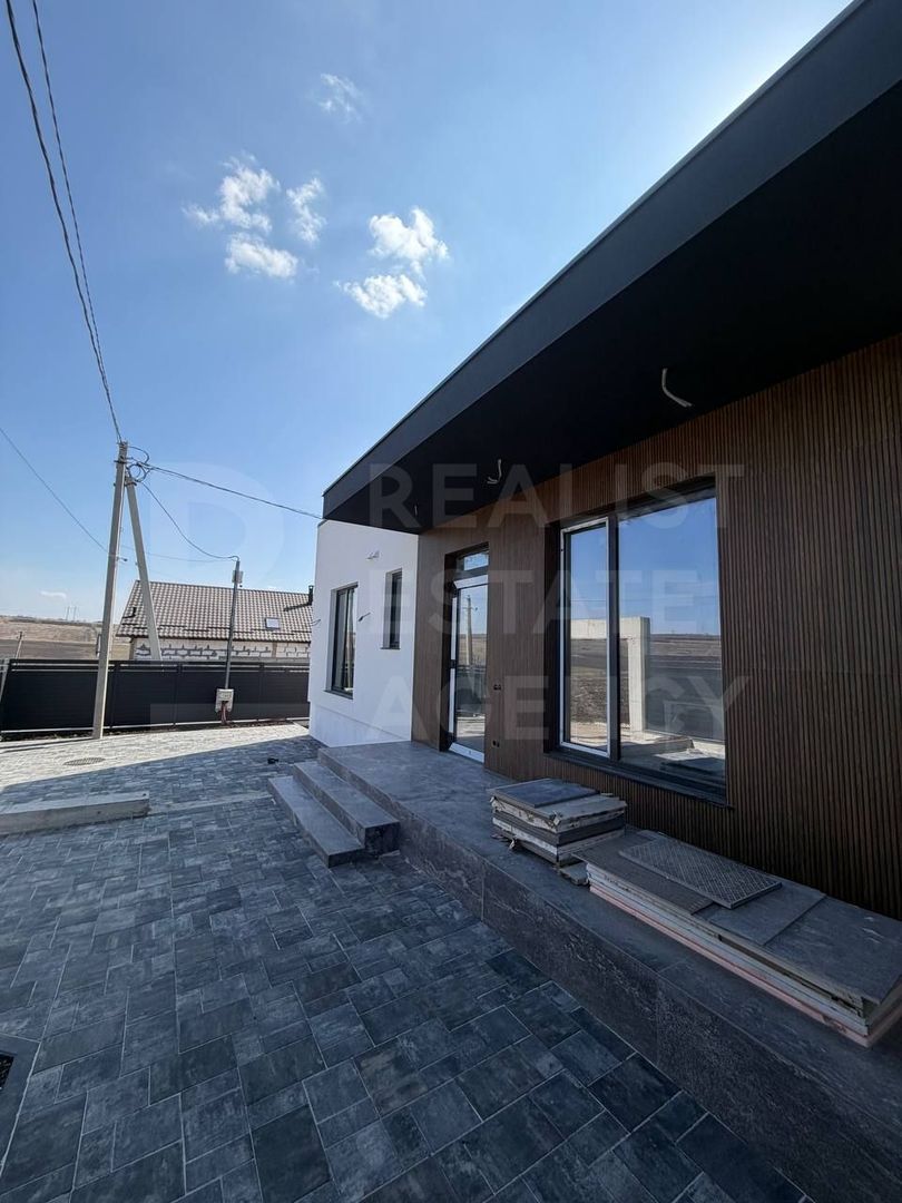 Vânzare, casă, 110 mp + 3 ari, strada Frasinilor, Ialoveni - Poză 3