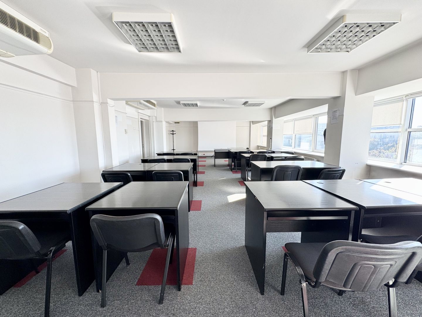 AFACERE - HOTEl (SEMI)RENOVAT de 4 etaje - Floreasca-Barbu Vacarescu - Poză 16