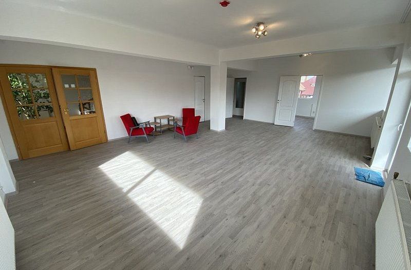 Casa P+2+M de inchiriat in zona Blumana - Brasov - Poză 2