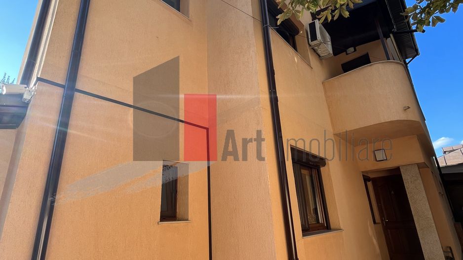 Vila "RIFINITA", Unirii-Piata Alba Iulia, intri si te indragostesti pe loc de ea - Poză 11