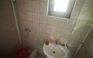 Casa de vanzare 4 camere, 2240mp teren, Zona Raciu - Poză 24