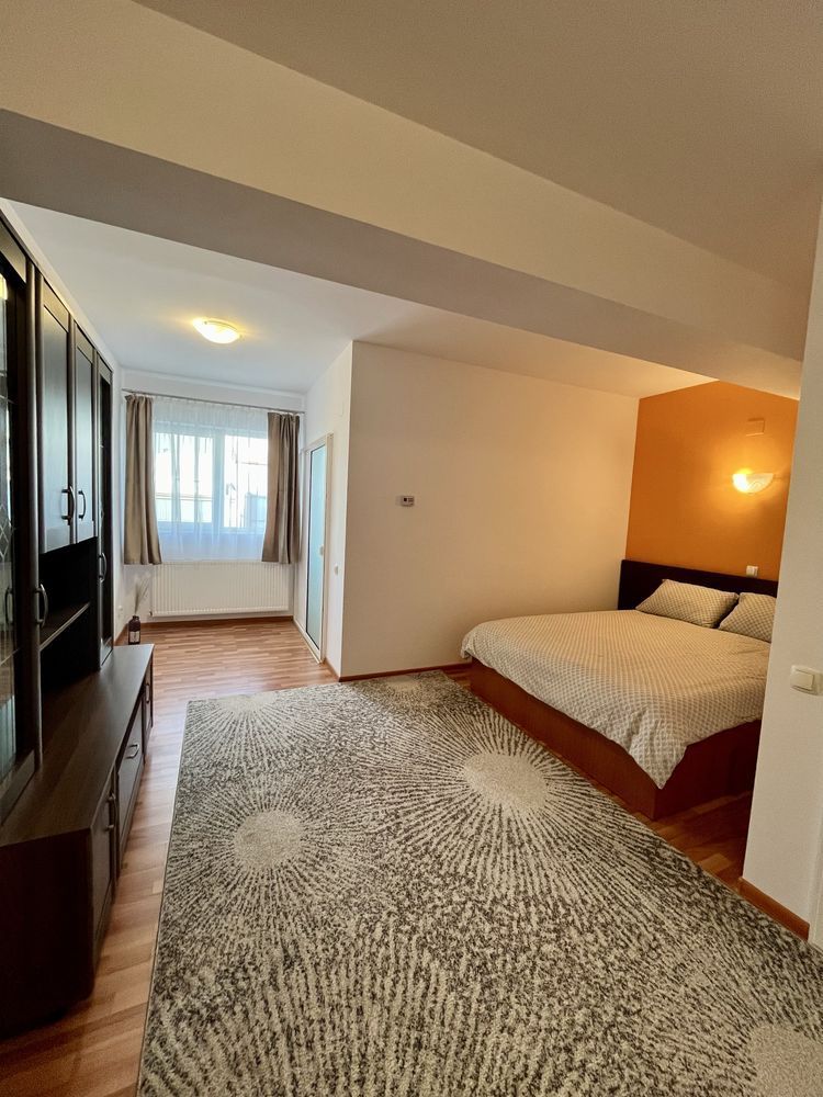 Garsonieră 45 mp cu grădină proprie, centrală, bloc tip vilă - Poză 1